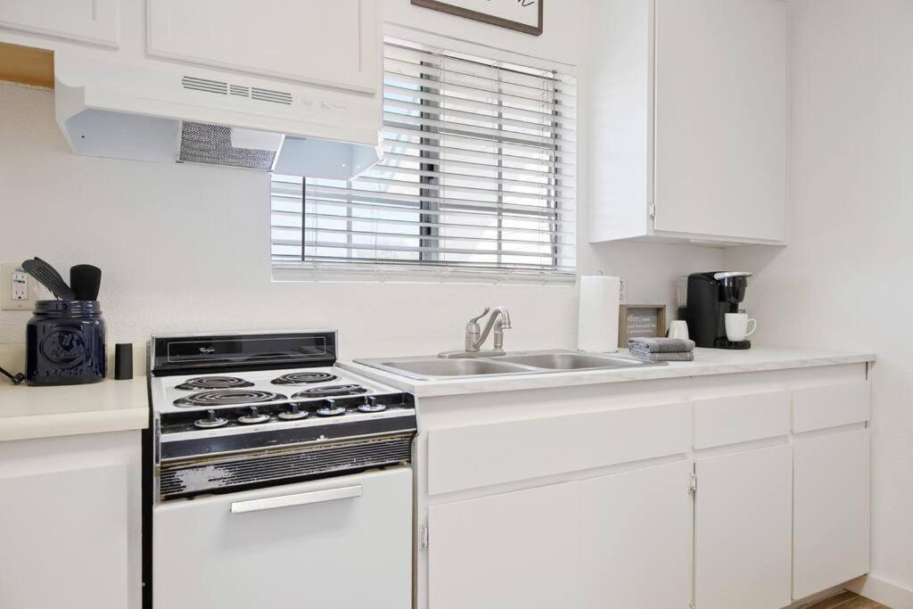 Couples Studio 1 W Full Kitchen Lejlighed Oakhurst Eksteriør billede